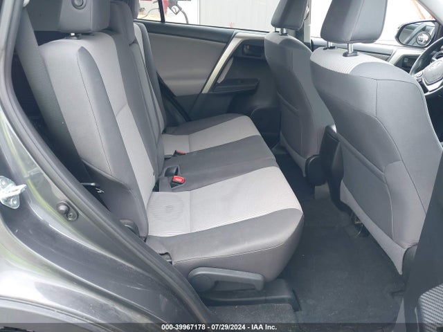 Toyota RAV4 LE 2015 2T3BFREV8FW266645 Image 8