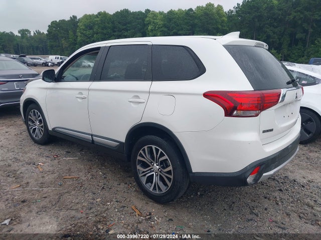2018 MITSUBISHI OUTLANDER JA4AD3A30JZ062878 Photo 2