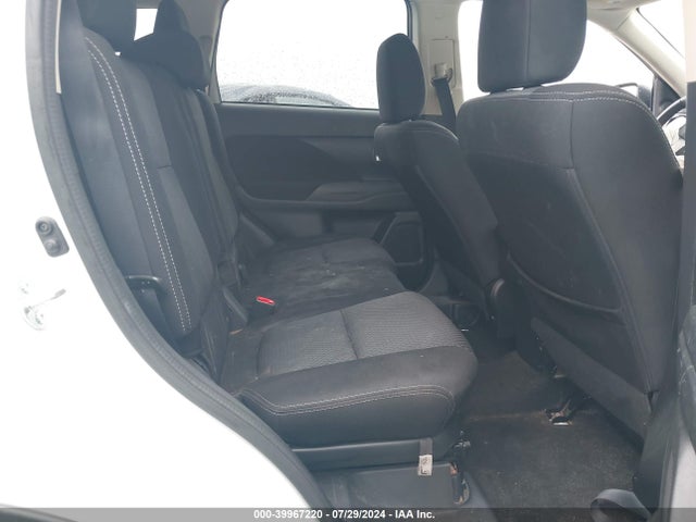 2018 MITSUBISHI OUTLANDER JA4AD3A30JZ062878 Photo 7