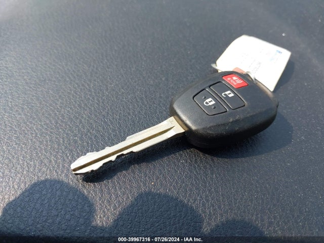 Toyota Rav4 Xle 2015 JTMRFREV8FJ038125 Image 11