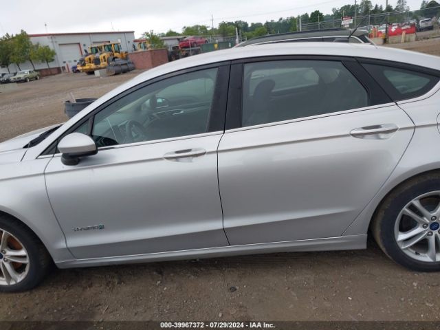 3FA6P0LU7JR172456 Ford Fusion Hybrid Se