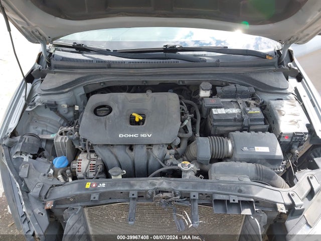Hyundai ELANTRA SE 2017 5NPD84LF6HH009169 Image 10
