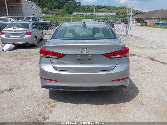 Hyundai ELANTRA SE 2017 5NPD84LF6HH009169 Image 16