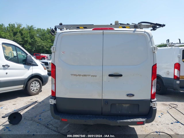 Ford Transit-250 2017 1FTYR1YM8HKB36141 Image 16