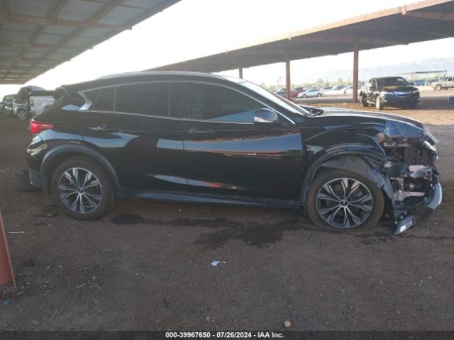 SJKCH5CR1JA057412 Infiniti Qx30 Premium