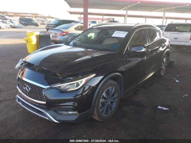 SJKCH5CR1JA057412 Infiniti Qx30 Premium