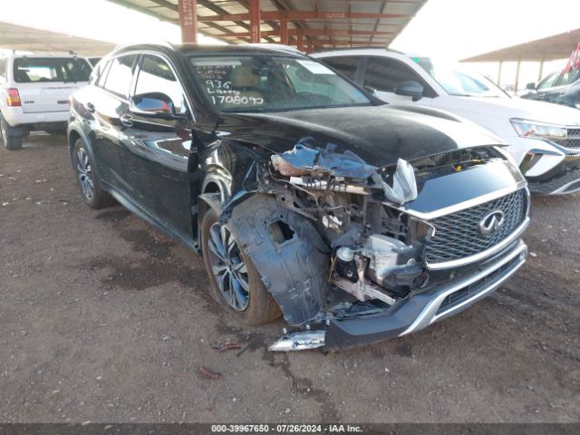 SJKCH5CR1JA057412 Infiniti Qx30 Premium
