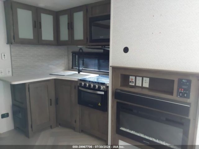 2022 FOREST RIVER SALEM 4X4TSMX29NA332200 Photo 7