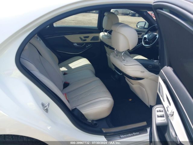 WDDUG8CB7FA141195 Mercedes-Benz S 550