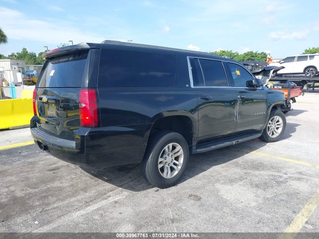 Chevrolet Suburban Lt 2018 1GNSCHKC7JR111560 Image 4