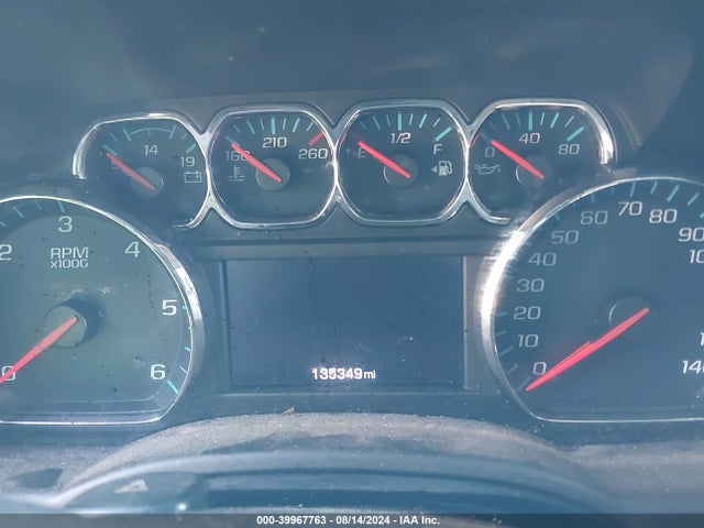Chevrolet Suburban Lt 2018 1GNSCHKC7JR111560 Image 7