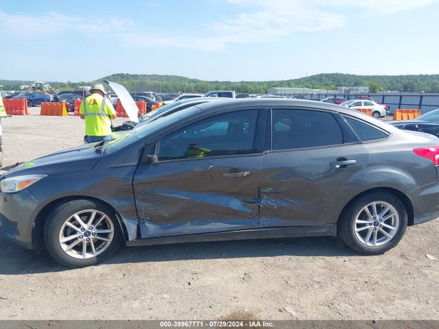 Ford FOCUS SE 2016 1FADP3F22GL314786 Image 14