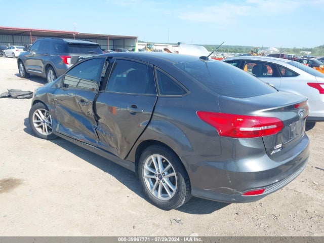 Ford FOCUS SE 2016 1FADP3F22GL314786 Image 3