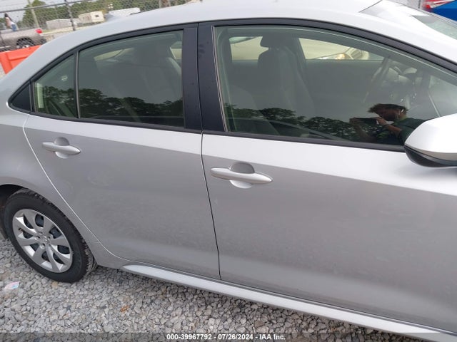Toyota COROLLA LE 2022 JTDEPMAE7N3019668 Image 13
