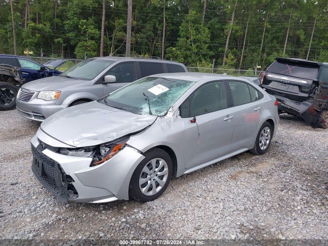 Toyota COROLLA LE 2022 JTDEPMAE7N3019668 Image 2