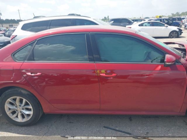 1VWAA7A37JC007933 Volkswagen Passat 2.0t R-line/2.0t S