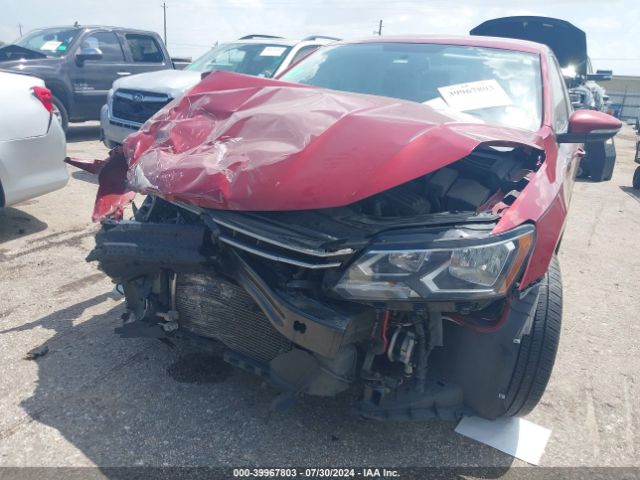 1VWAA7A37JC007933 Volkswagen Passat 2.0t R-line/2.0t S