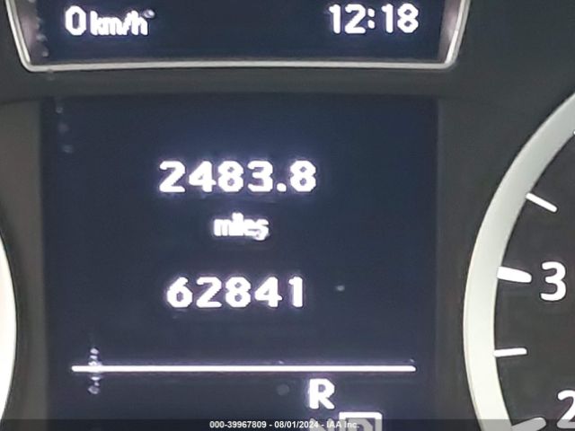 SJKCH5CP2JA060978 Infiniti Qx30 Luxury