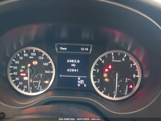 SJKCH5CP2JA060978 Infiniti Qx30 Luxury