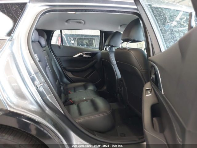 SJKCH5CP2JA060978 Infiniti Qx30 Luxury