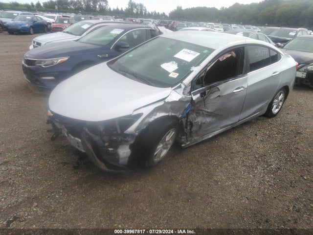 1G1BE5SM4H7207770 Chevrolet Cruze Lt Auto