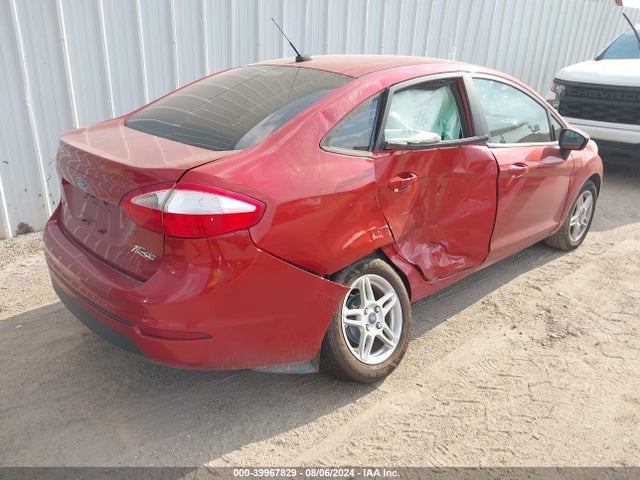 Ford FIESTA SE 2018 3FADP4BJ2JM109526 Image 4