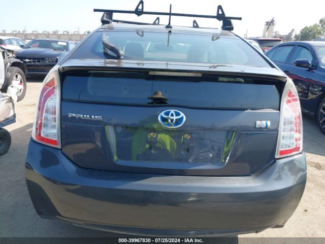 JTDKN3DU9F0467967 Toyota Prius Four