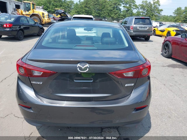 3MZBN1V37JM234196 Mazda Mazda3 Touring