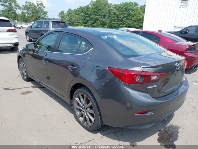 3MZBN1V37JM234196 Mazda Mazda3 Touring