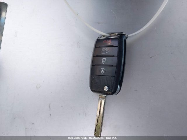 KNDPB3AC8F7677705 KIA Sportage Lx