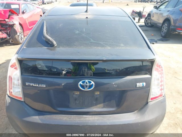 JTDKN3DU7E1740218 Toyota Prius Two
