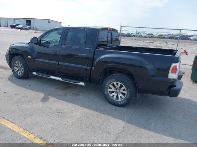 2006 MITSUBISHI RAIDER 1Z7HC38N76S542953 Photo 2
