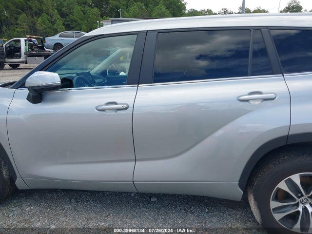 Toyota Highlander Xle 2023 5TDKDRAH6PS047479 Image 14