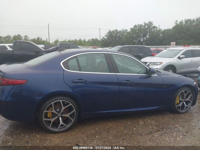 ZARFAMBN1M7649042 Alfa Romeo Giulia Ti Rwd