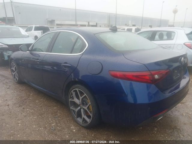 ZARFAMBN1M7649042 Alfa Romeo Giulia Ti Rwd