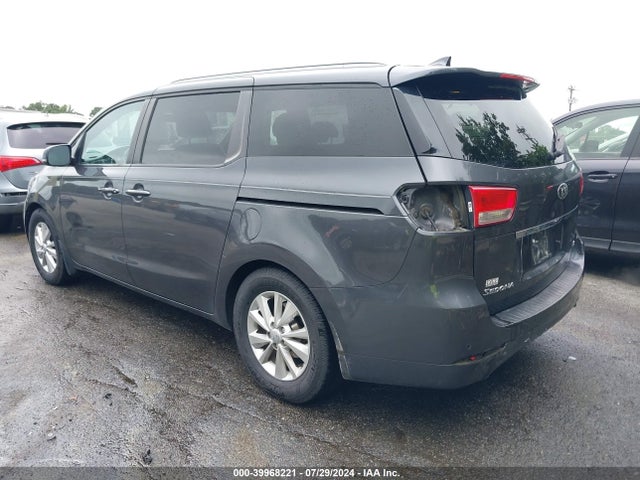KIA SEDONA LX 2018 KNDMB5C19J6348553 Image 3