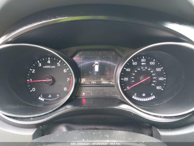 KIA SEDONA LX 2018 KNDMB5C19J6348553 Image 7