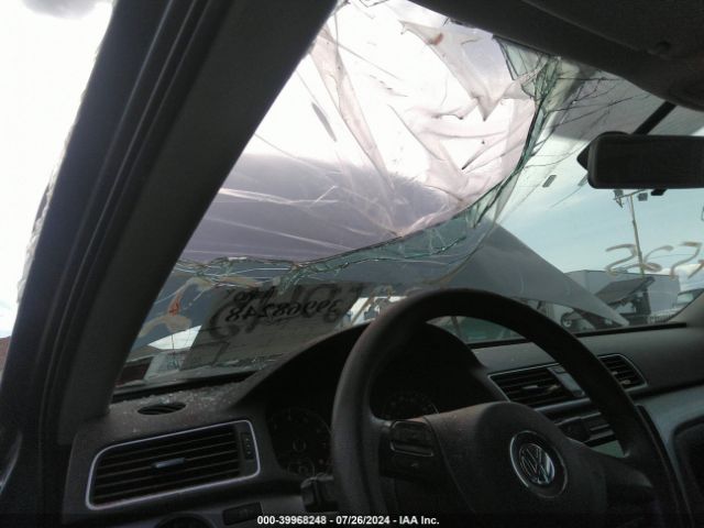 1VWAP7A36EC009953 Volkswagen Passat 2.5l S