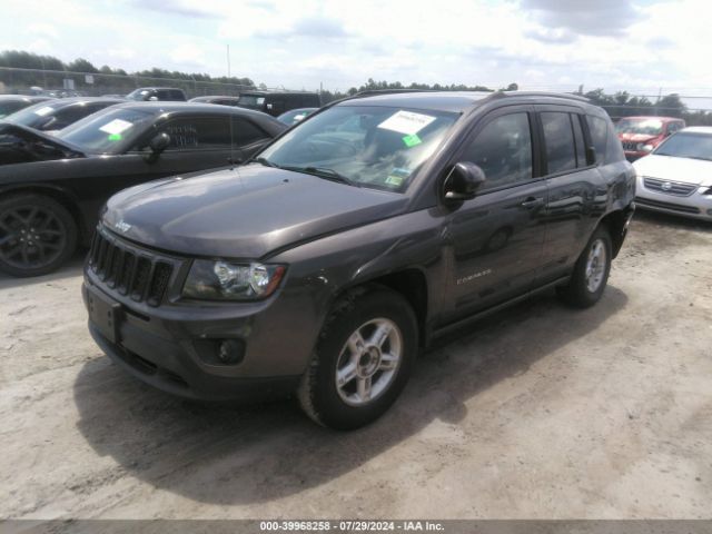1C4NJDEBXGD759102 Jeep Compass Latitude