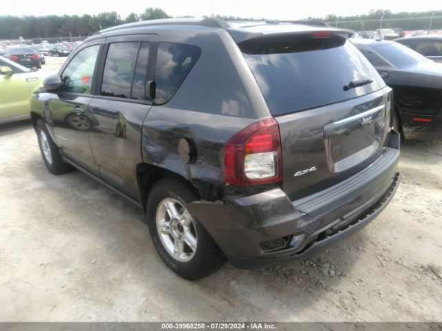 1C4NJDEBXGD759102 Jeep Compass Latitude