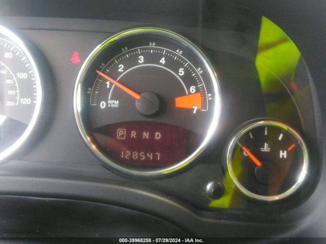 1C4NJDEBXGD759102 Jeep Compass Latitude