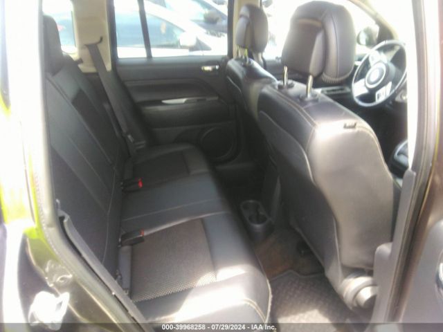 1C4NJDEBXGD759102 Jeep Compass Latitude