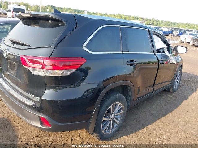 Toyota Highlander Xle 2019 5TDJZRFH7KS612708 Image 4