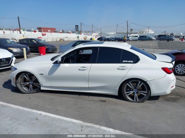 3MW39FF09P8D21299 BMW 3 Series 330e