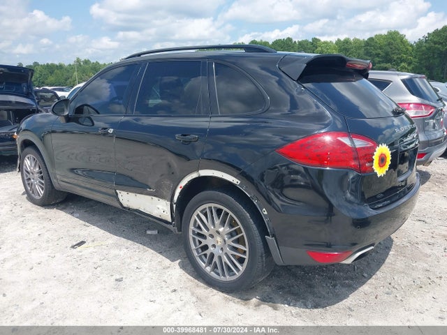 2012 PORSCHE CAYENNE WP1AA2A24CLA02865 Photo 2