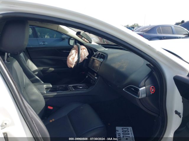 SAJAR4BG7HA969121 Jaguar Xe 25t