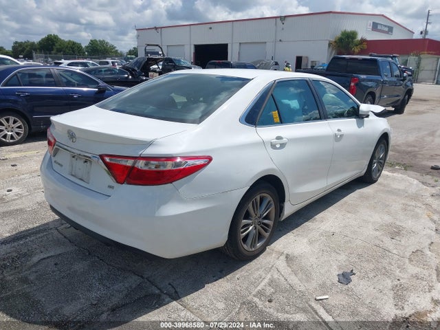 Toyota CAMRY SE 2015 4T1BF1FKXFU885388 Image 4