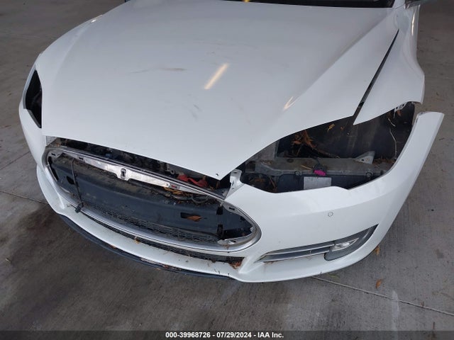 5YJSA1H16EFP35759 Tesla Model S P85