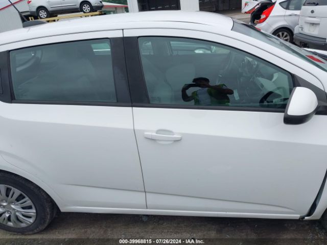 1G1JA6SG6F4185745 Chevrolet Sonic Ls Auto