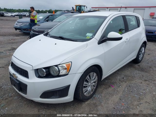 1G1JA6SG6F4185745 Chevrolet Sonic Ls Auto